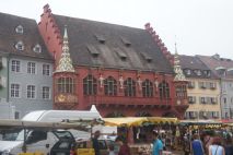 Das alte Kaufhaus nahe des Münsters