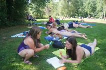 Sonnenbad im Schatten