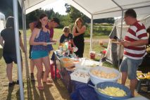 Das Abendessen wird gereicht